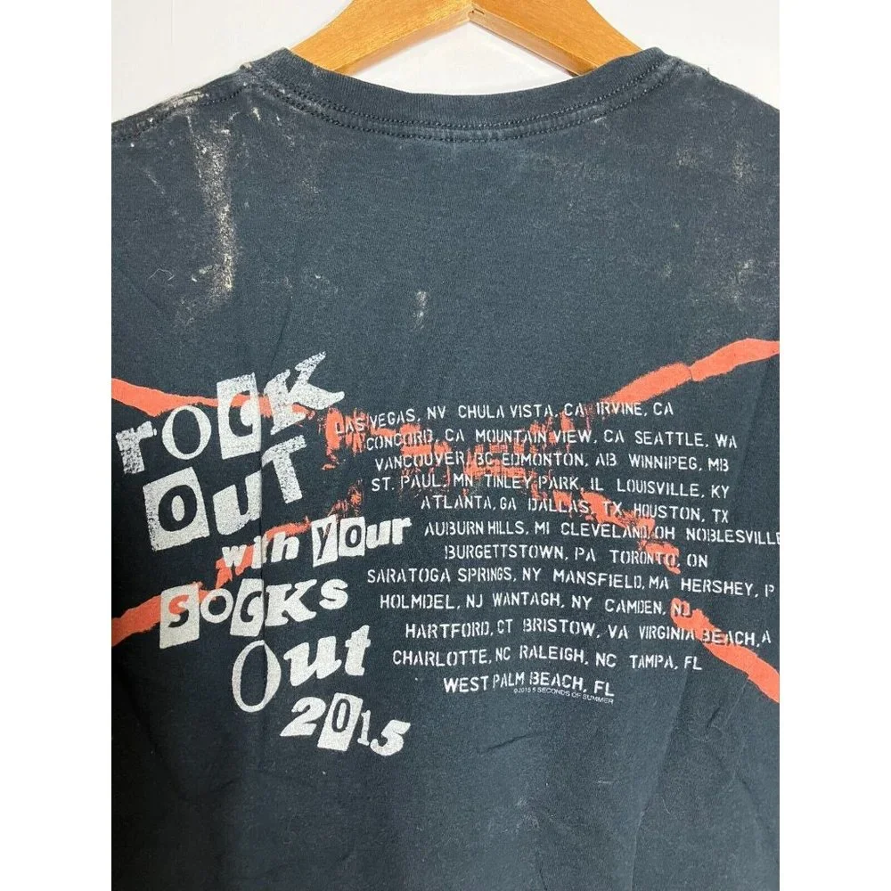 5 Seconds Of Summer 2015 Tour T-Shirt Womens Size Small Distressed - Picture 7 of 8